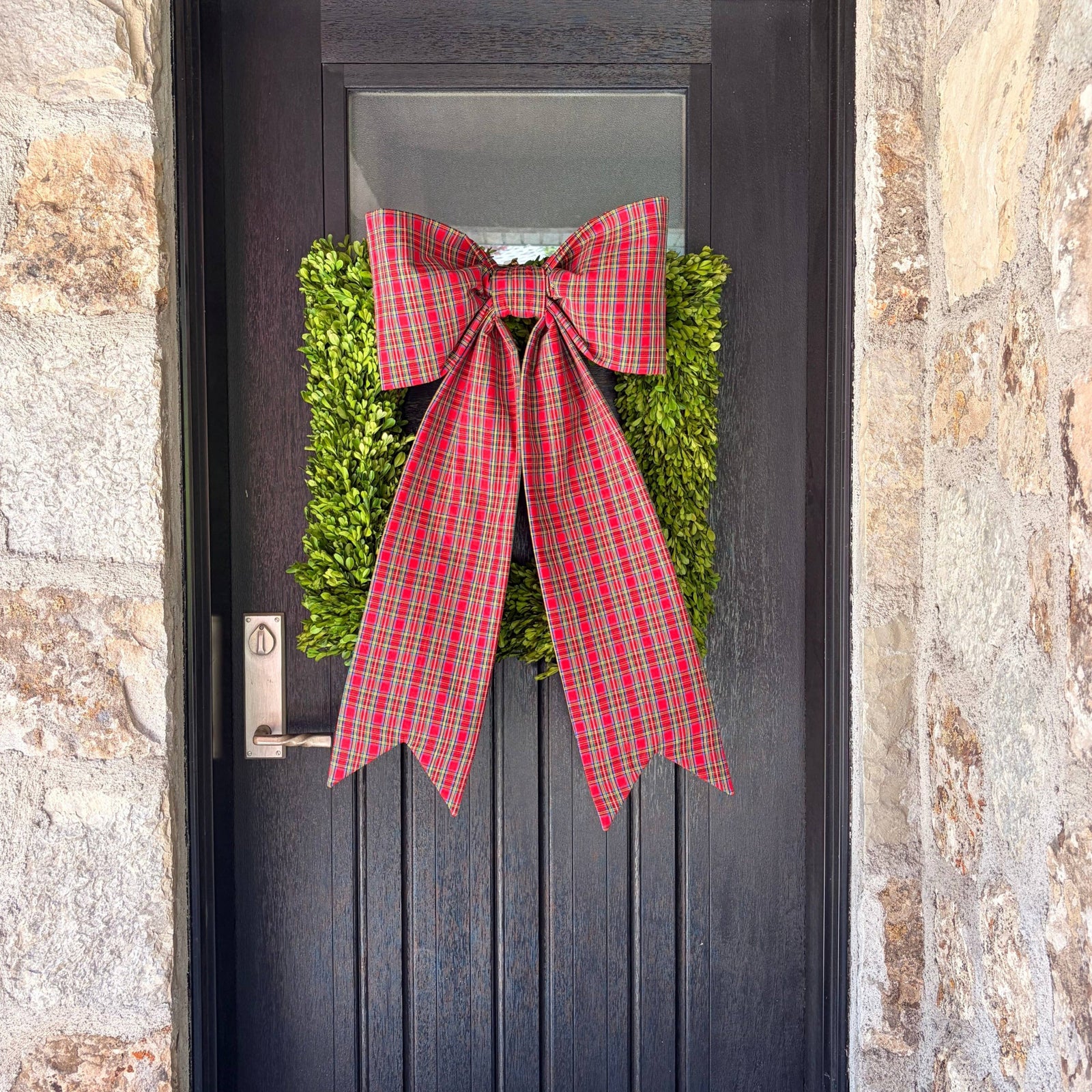The Yuletide Tartan Bow