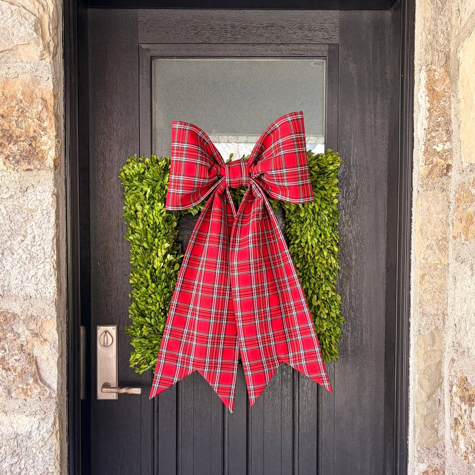 The Inverness Holiday Bow