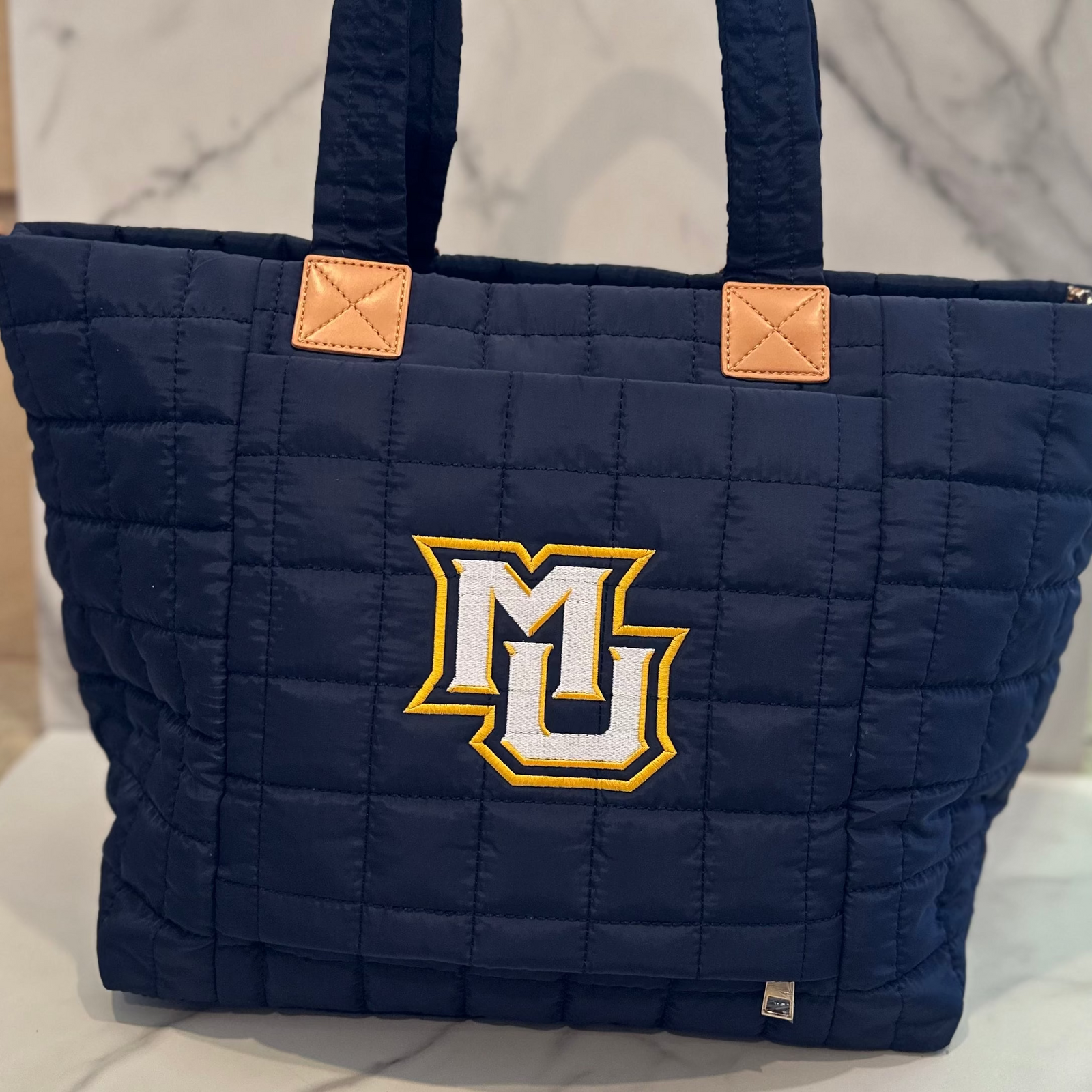 Puffer Tote Bag with Suitcase Sleeve - Marquette University