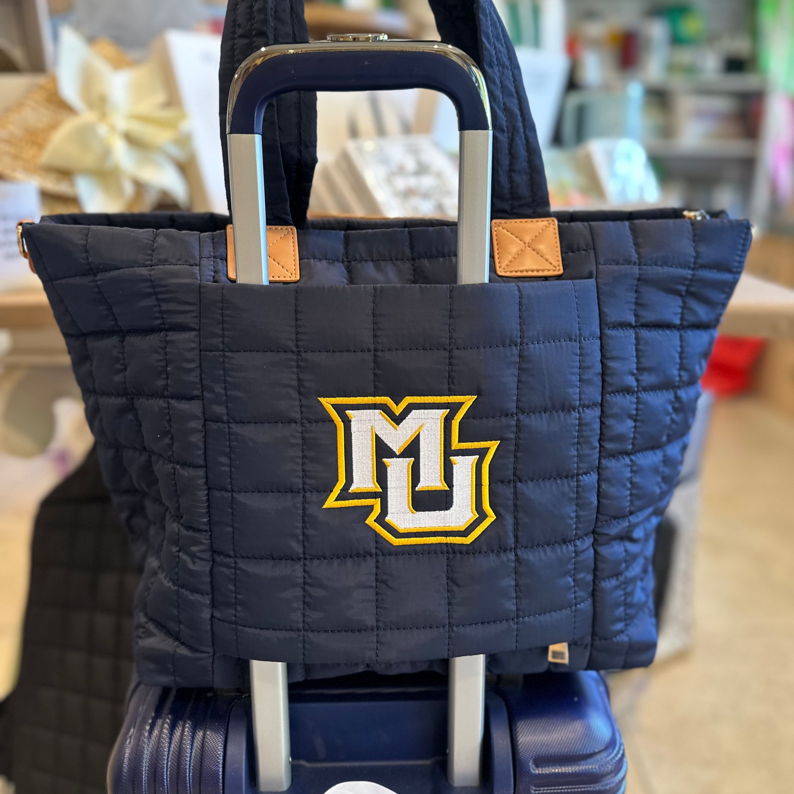 Puffer Tote Bag with Suitcase Sleeve - Marquette University