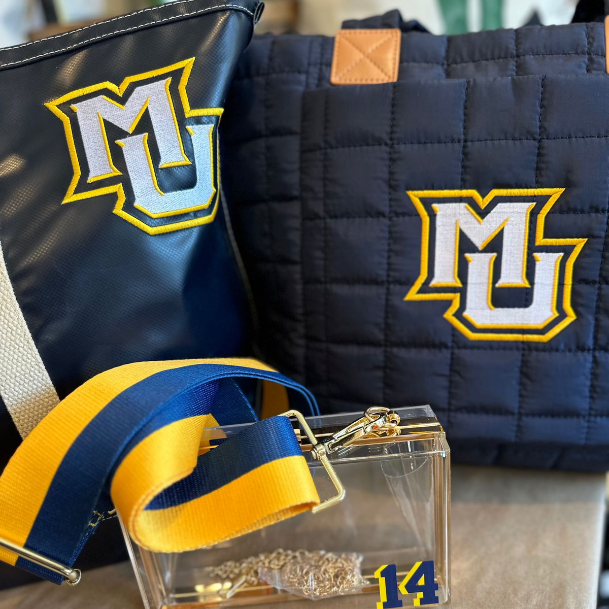 Puffer Tote Bag with Suitcase Sleeve - Marquette University