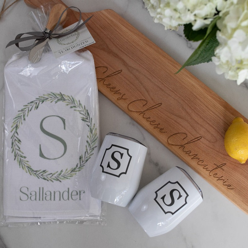 Towel - Personalized Wreath